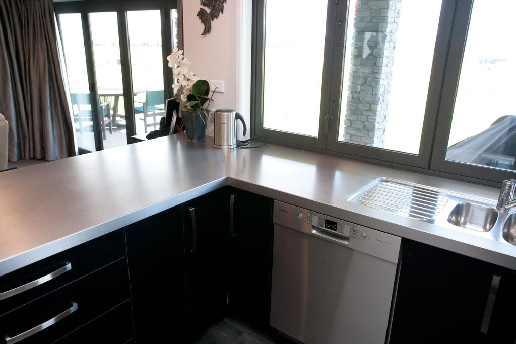 Stainless steel benchtops